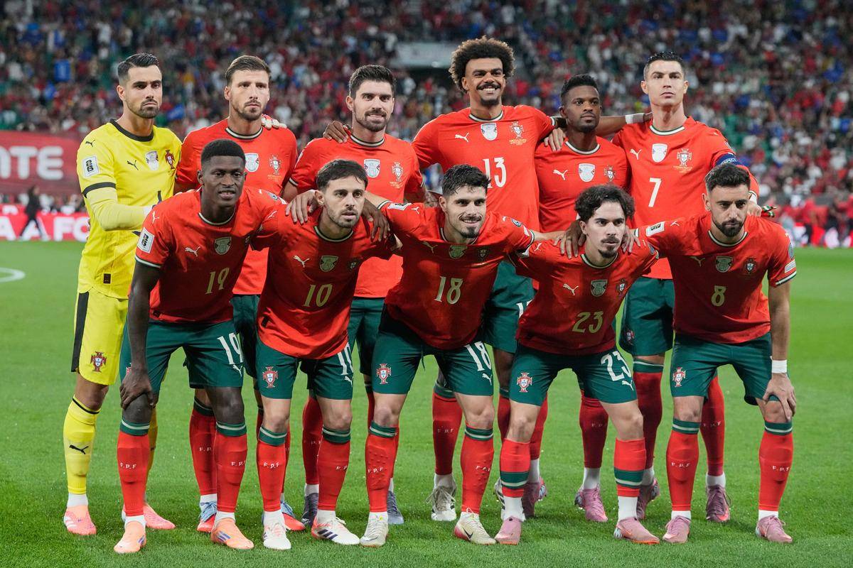 包含门兴格拉德巴赫集结日状态回暖；志在西甲名次提升；态度坚定；轮换策略成焦点的词条